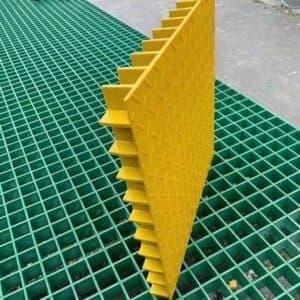 درپوش دریچه کامپوزیتی با روکش ورق موج‌دار FRP/GRP